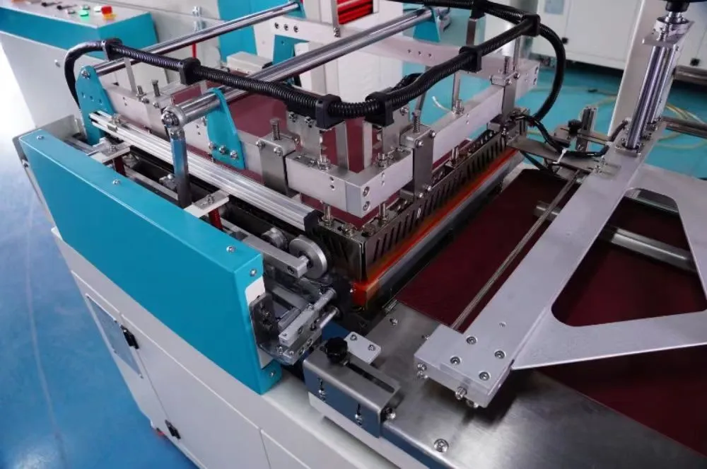 Fully Automatic Heat Shrink Tunnel Sealing Wrapper Flow Wrapping Machine Plastic POF/PVC Film Wrap Thermal Side Sealer Packing Packaging Machine